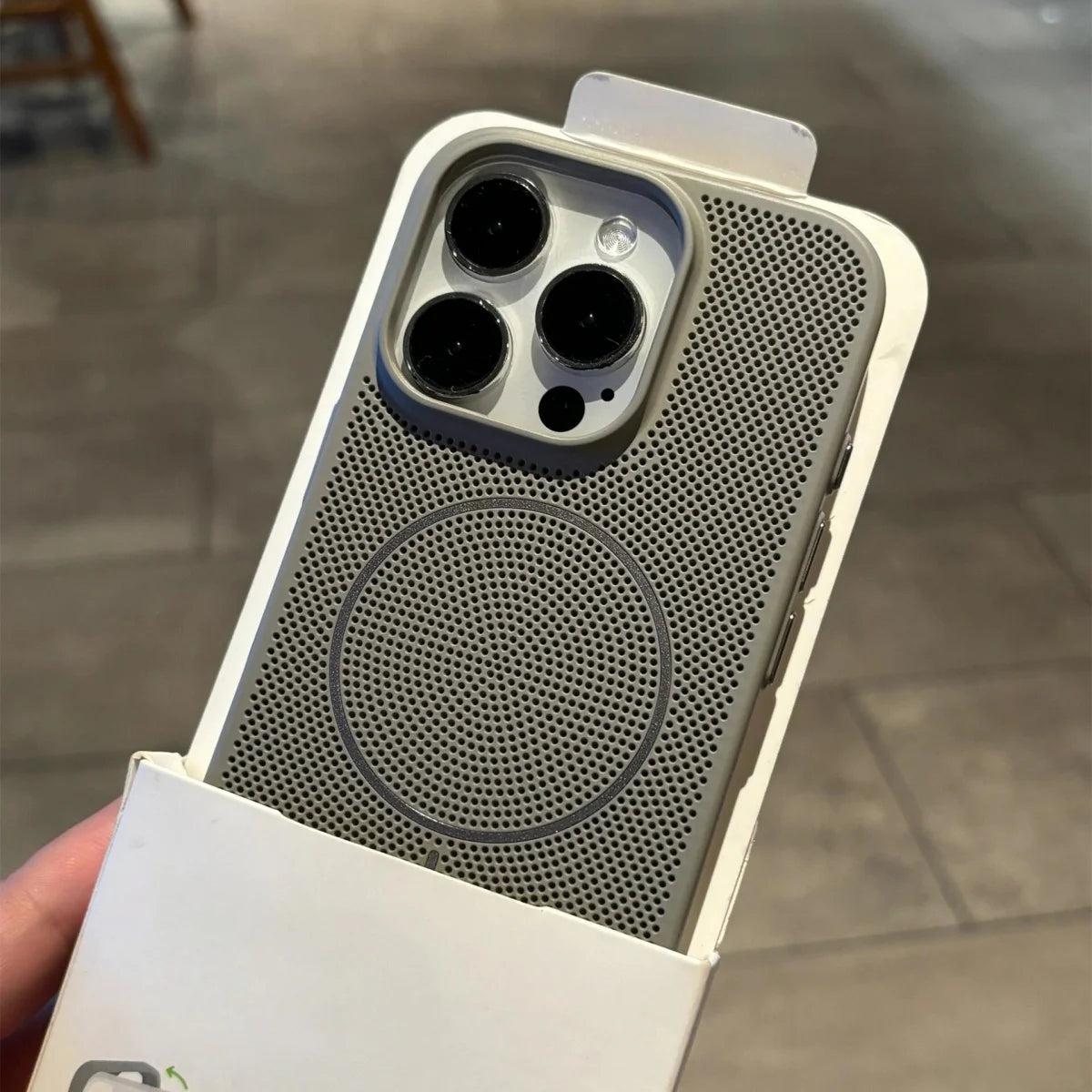 New Heat Dissipation Mesh For Magsafe Magnetic Phone Case For iPhone 17 Air 16 15 14 Plus 13 12 11 Pro Max Wireless Charge Cover