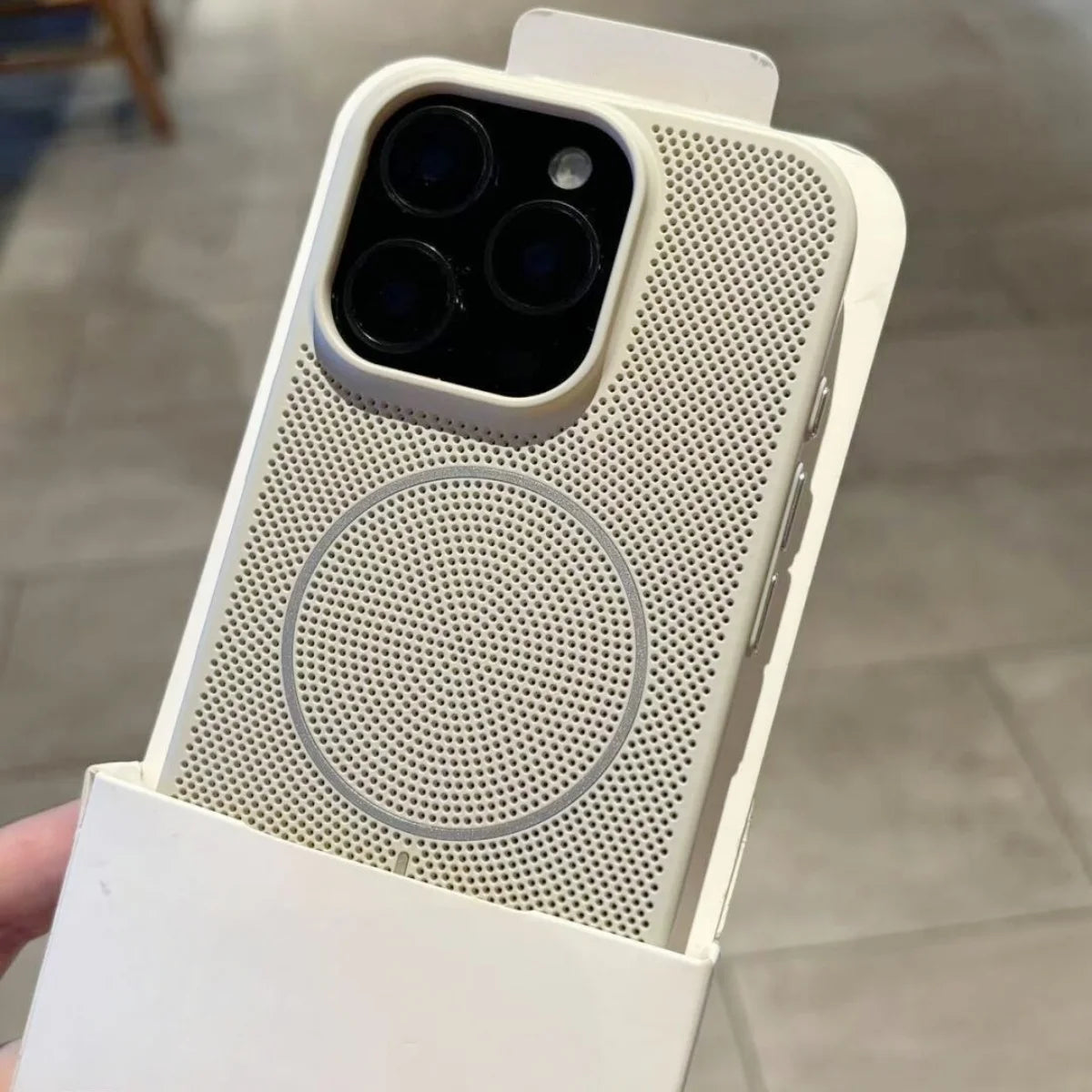 New Heat Dissipation Mesh For Magsafe Magnetic Phone Case For iPhone 17 Air 16 15 14 Plus 13 12 11 Pro Max Wireless Charge Cover