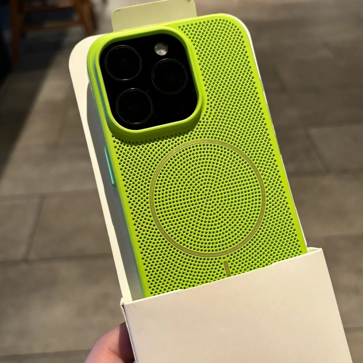 New Heat Dissipation Mesh For Magsafe Magnetic Phone Case For iPhone 17 Air 16 15 14 Plus 13 12 11 Pro Max Wireless Charge Cover