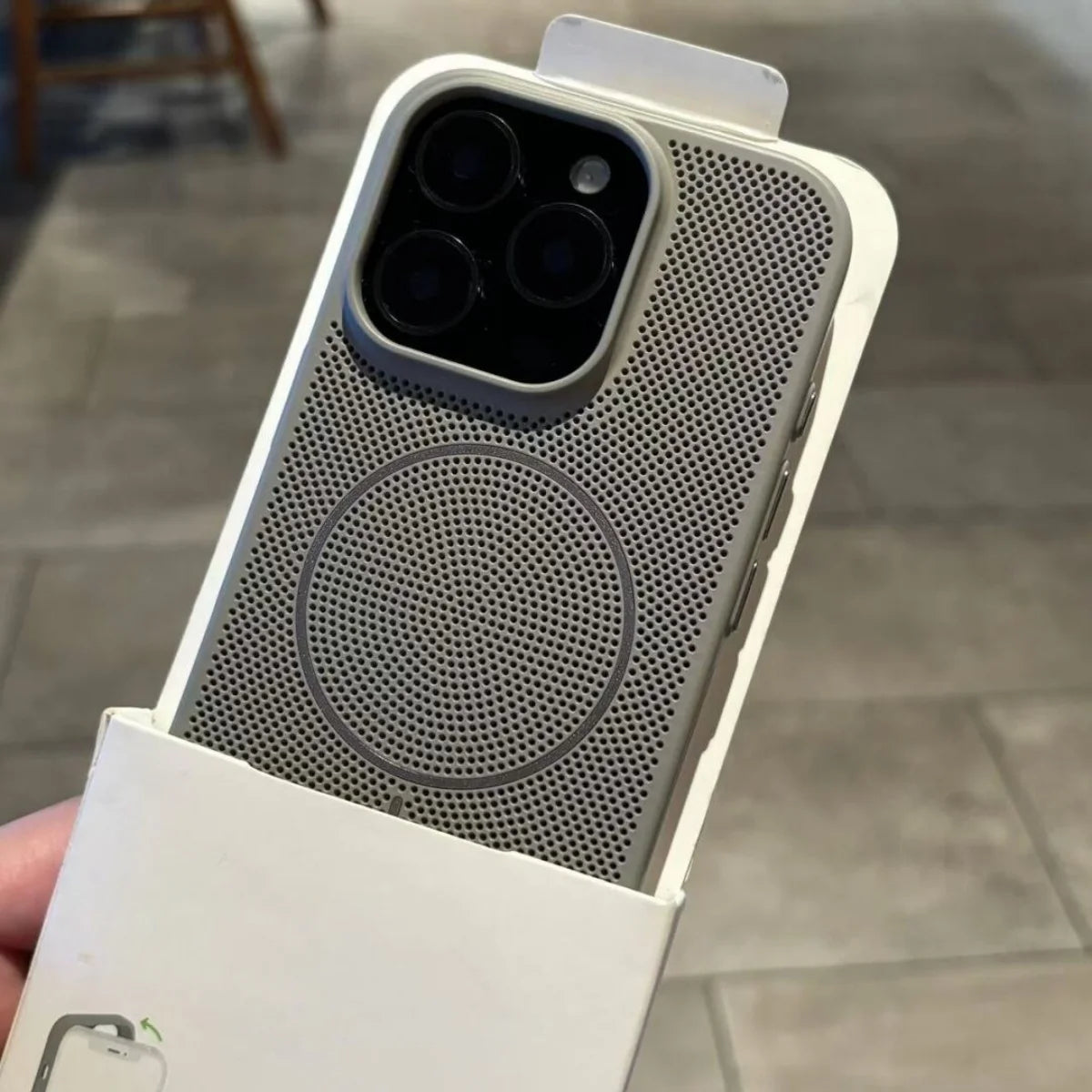 New Heat Dissipation Mesh For Magsafe Magnetic Phone Case For iPhone 17 Air 16 15 14 Plus 13 12 11 Pro Max Wireless Charge Cover