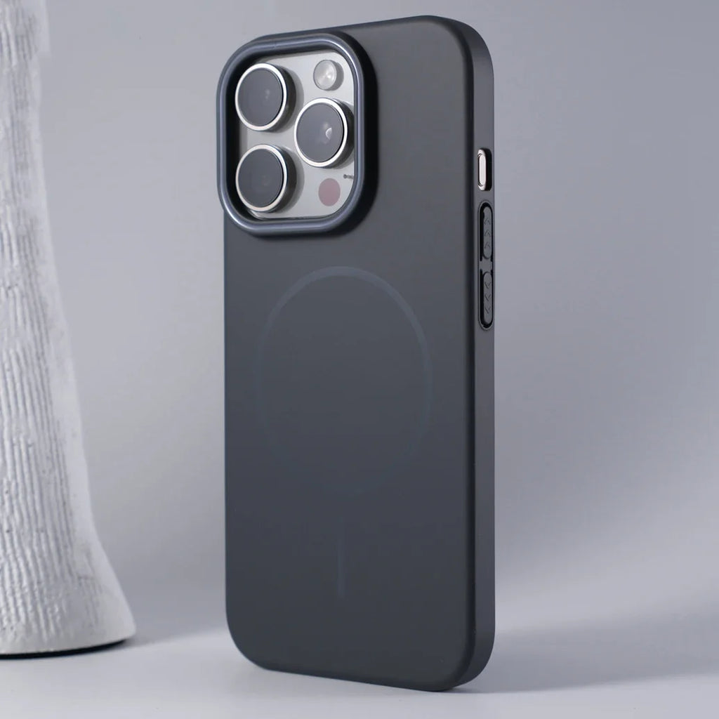 Luxury Original Hard PC Magsafe Case for iPhone 16E SE4 16 15 14 Plus 13 12 Mini 11 Pro Max Shockproof Matte Thin Magnetic Cover