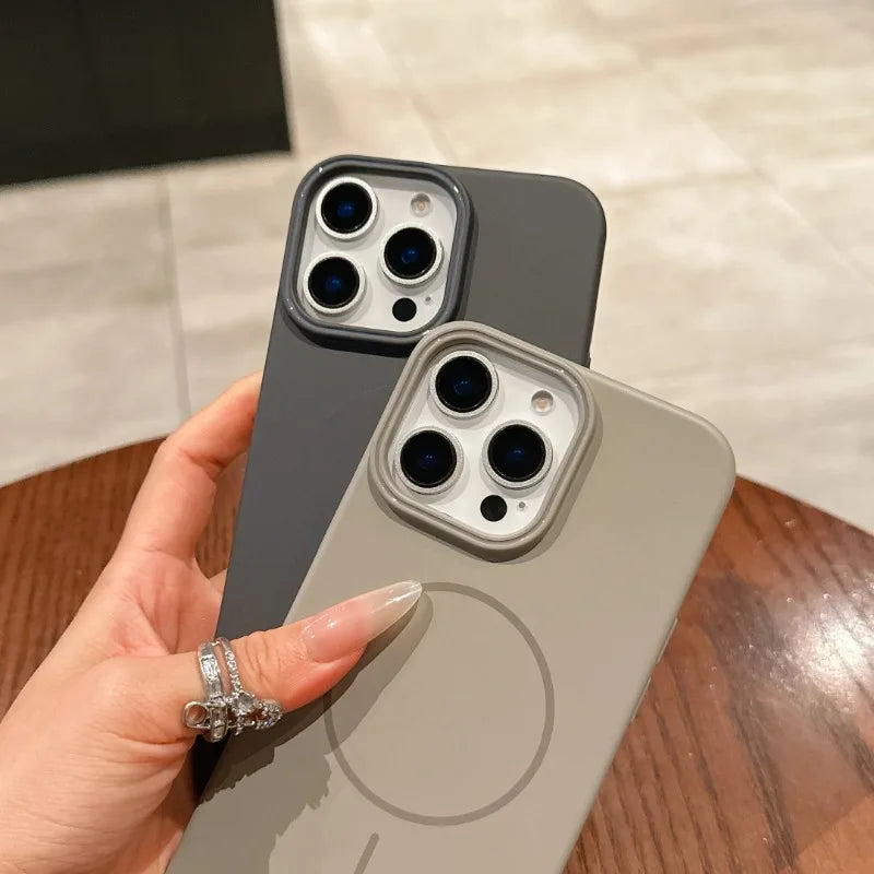 Ultra Thin PC Magnetic Phone Case For iPhone 17 16 15 14 13 12 Mini 11 Pro XR XS Max Plus Protection Magsafe Shockproof Cover