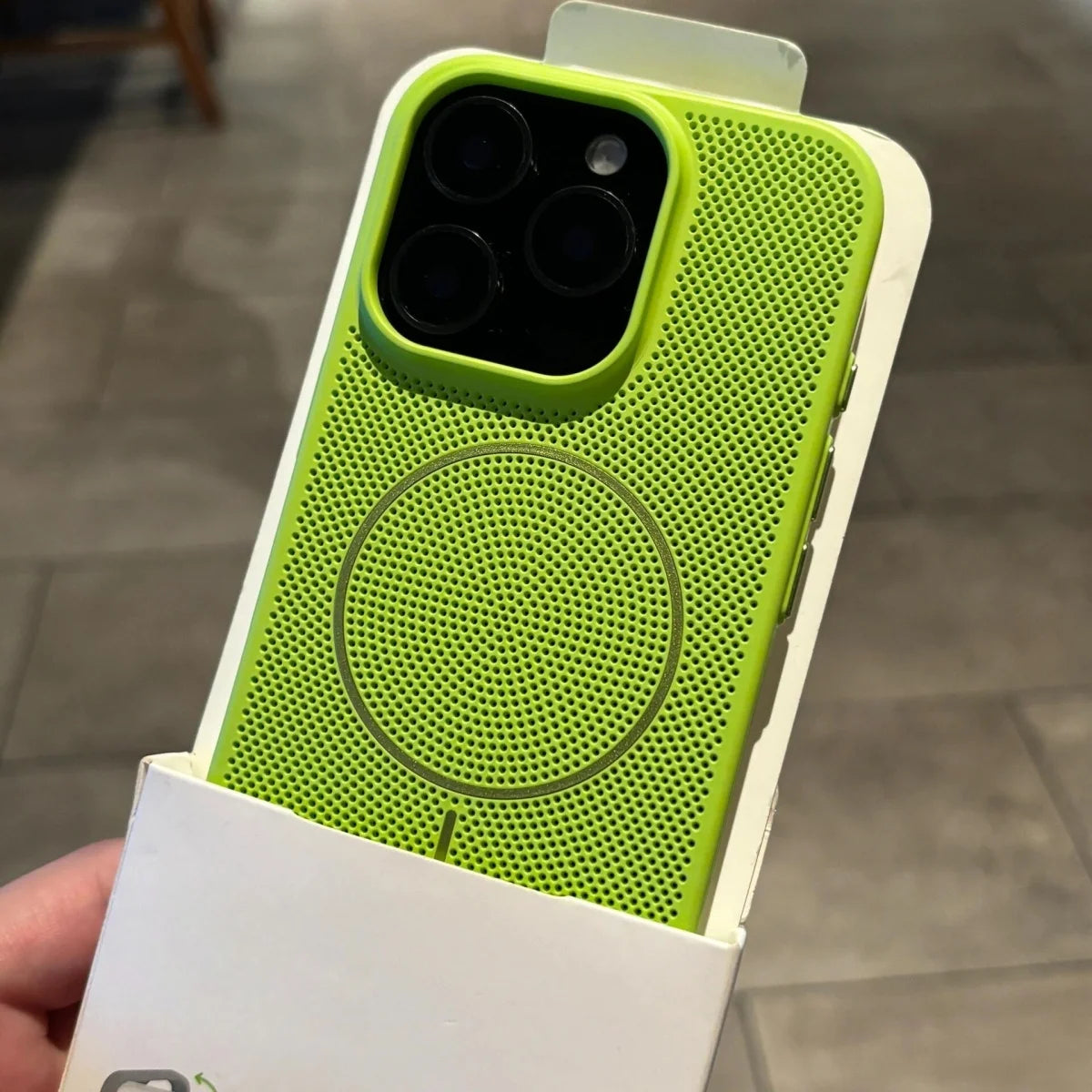 New Heat Dissipation Mesh For Magsafe Magnetic Phone Case For iPhone 17 Air 16 15 14 Plus 13 12 11 Pro Max Wireless Charge Cover